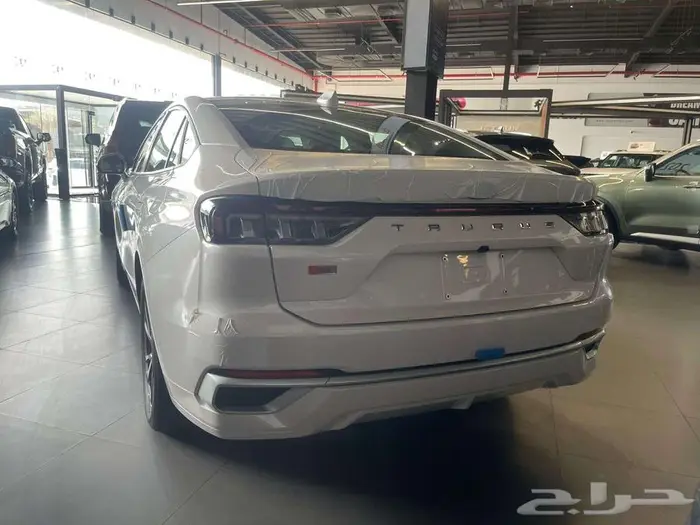 فورد تورس امبينتي 2025 مع صيانة مجاني 6