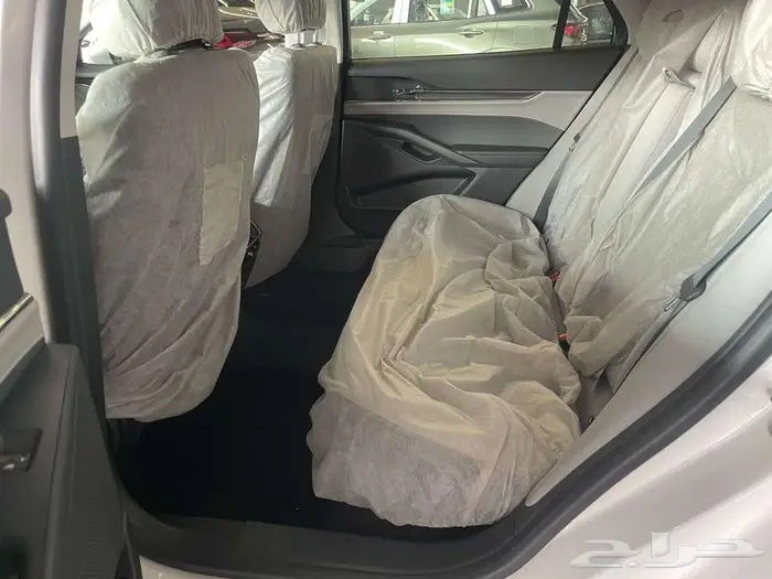 فورد تورس امبينتي 2025 مع صيانة مجاني 13