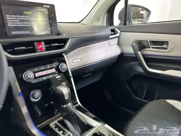 تويوتا فيلوز glx موديل 2025 كاش و أقساط 10