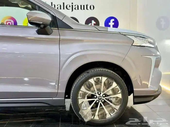 تويوتا فيلوز glx موديل 2025 كاش و أقساط 4