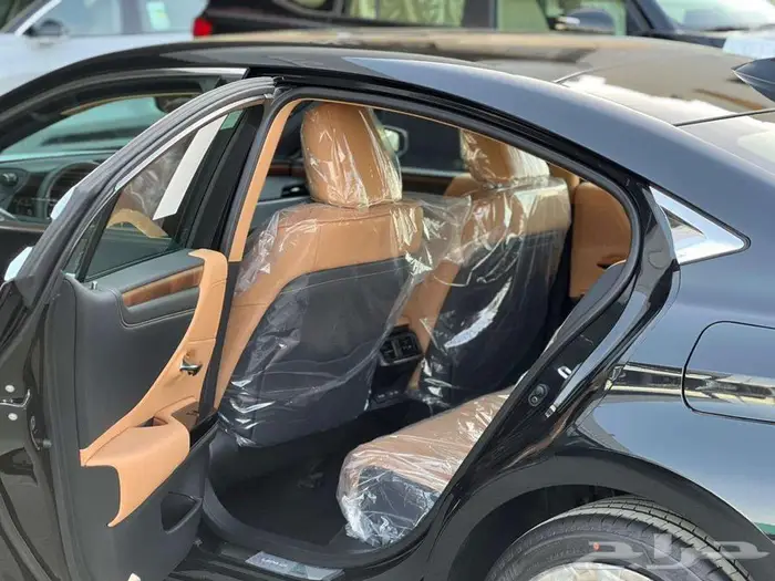 لكزس CC ES350 نص فل بروجكتور 2025 (بريمي) كاش واقساط 8