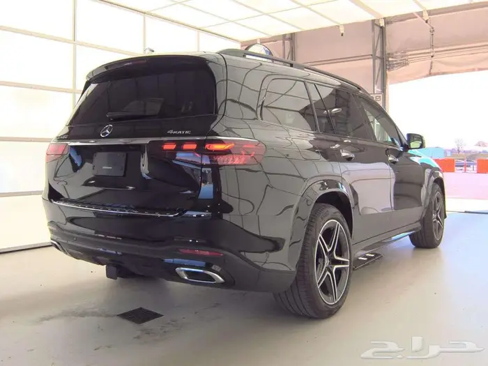 مرسيدس GLS450 2025 كراسي متصله عرض فاخر 5