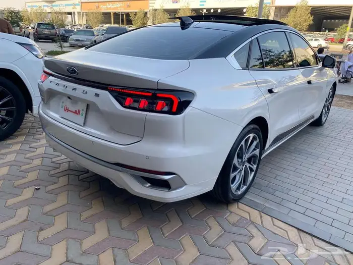فورد تورس تيتانيوم موديل 2025 عداد 5 الاف كيلو فقط 7