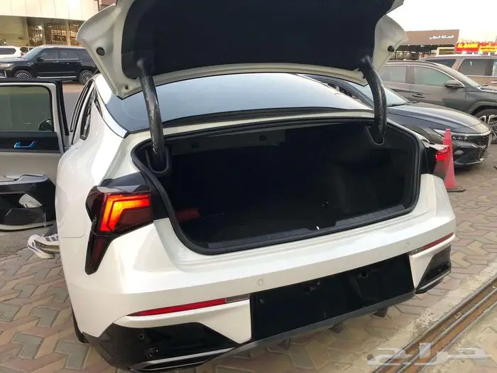 كيا K5 ستاندر مطور فتحة بانوراما 2025 تقسيط وكاش اقل سعر 4