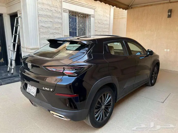 للبيع شنجان يوني تي 2023 بدي ومحركات وكاله 3