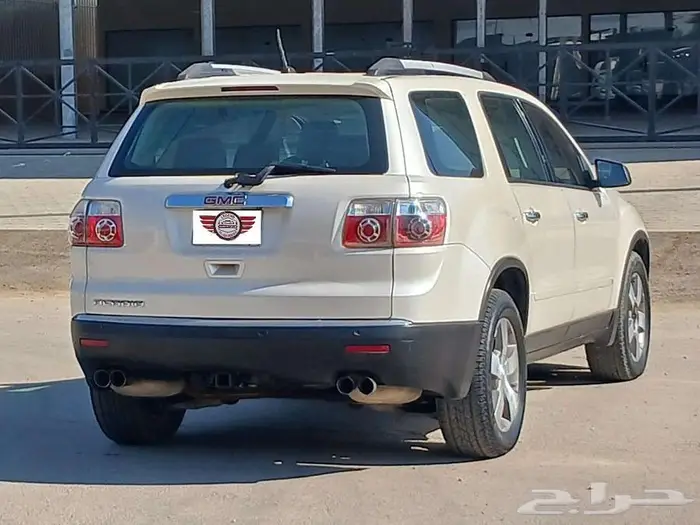 جي إم سي اكاديا 2010 7