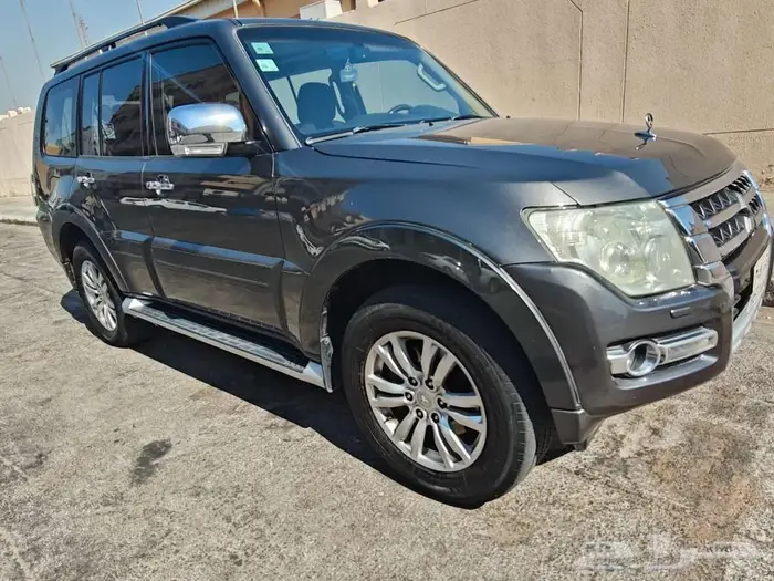 MITSUBISHI PAJERO FOR SALE 1