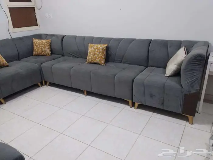 جيزان -مكيف طن ونصف -غرفة نوم   طقمين كنب 2