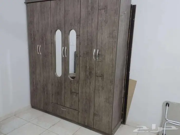 جيزان -مكيف طن ونصف -غرفة نوم   طقمين كنب 5