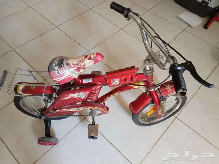 جيزان -مكيف طن ونصف -غرفة نوم   طقمين كنب 9