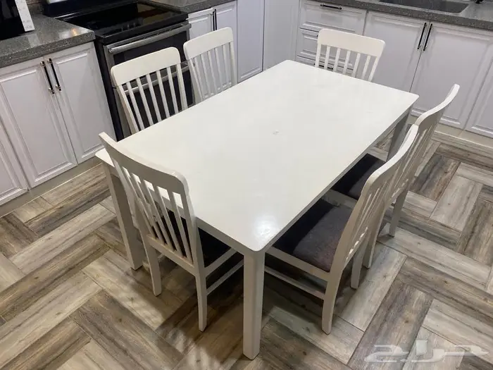 طاولة طعام من هوم بوكس 0