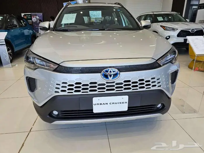 تويوتا كورلا كروس 1