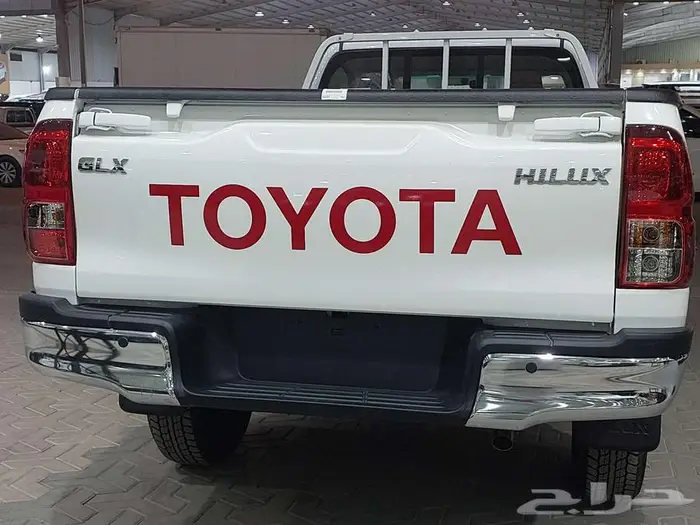 هايلوكس GLX -غمارة بنزين -دبل-2025 استلام فوري 8