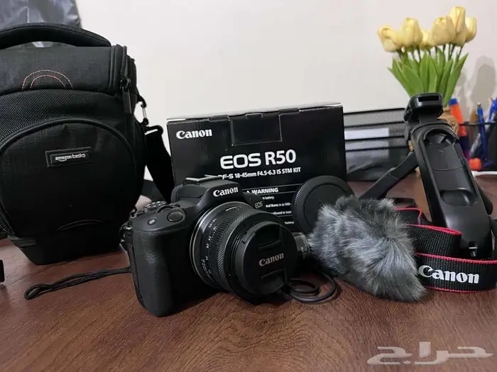 كاميرا كانون EOS R50   بدون مرآة (Mirrorless) شبه جديييدة 2