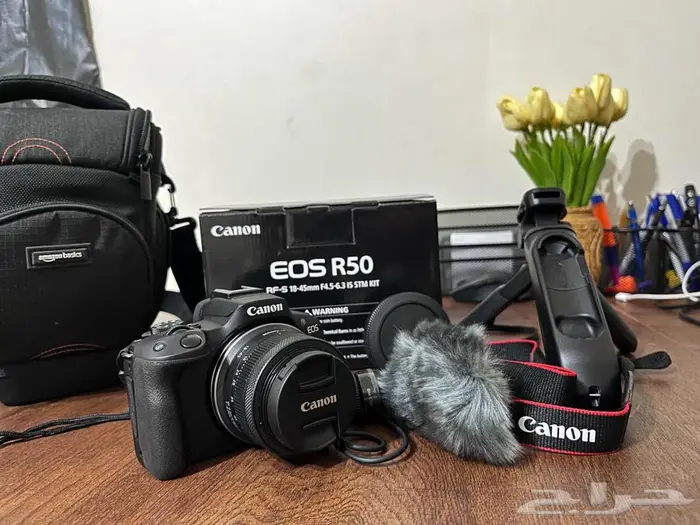 كاميرا كانون EOS R50   بدون مرآة (Mirrorless) شبه جديييدة 1