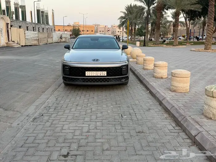 هيونداي ازيرا 2024 3