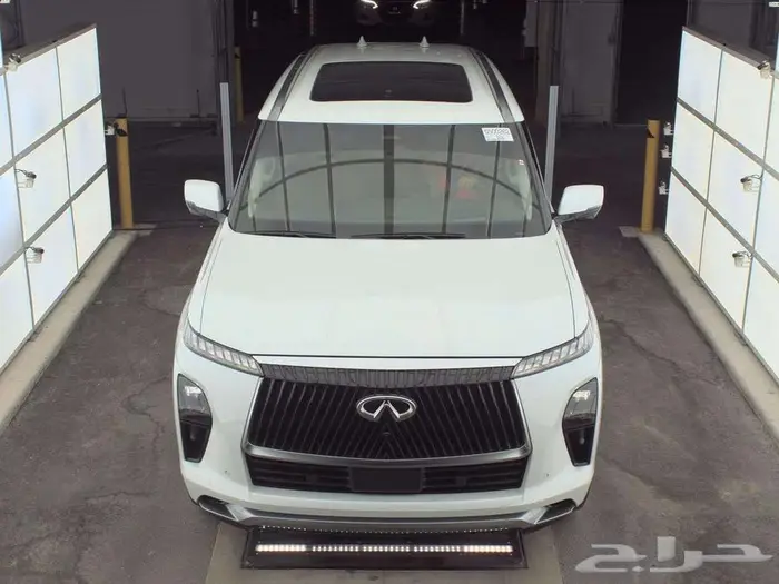 انفينتي QX80 2025 بسعر 355 الف واصل لباب البيت 1