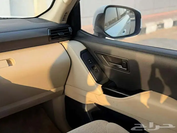 تويوتا لاند كروزر GRX3 2023 1