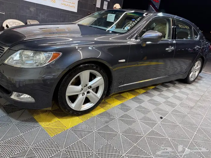 لكزس LS460 0
