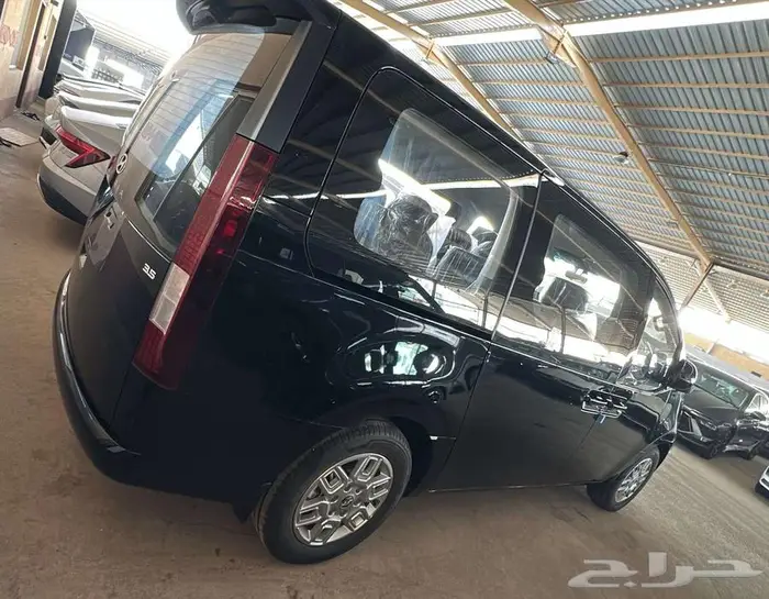 هيونداي _ ستاريا _(( 9 ركاب _ 11 راكب _ ديزل _ بنزين )_ 2026 5