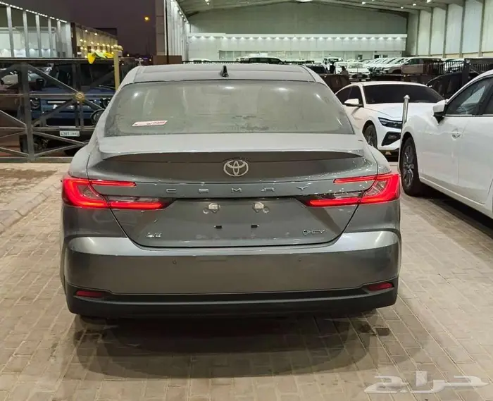 تويوتا كامري (E-EL ) هايبرد - 2025 - سعودي - بطاقة 8