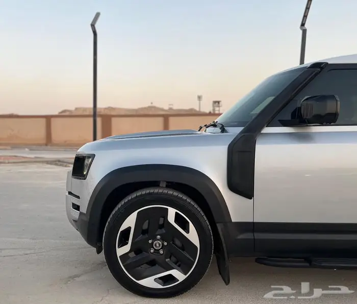 ديفندر 2021 مخزن بحالة الوكالة 90 14