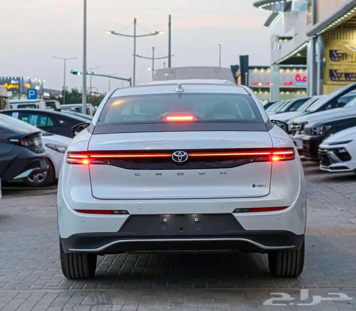 تويوتا كراون برستيج موديل 2026 كاش واقساط 17