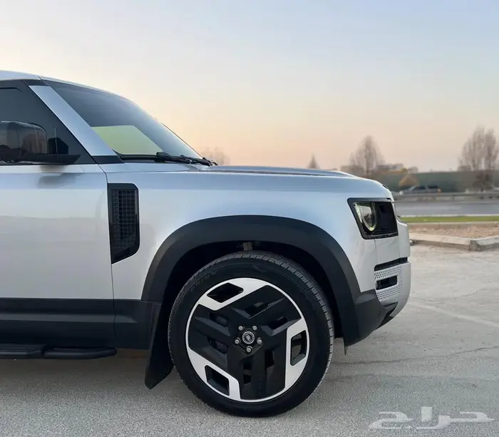 ديفندر 2021 مخزن بحالة الوكالة 90 7