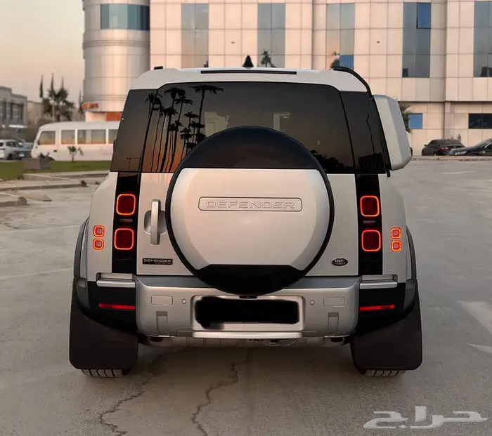 ديفندر 2021 مخزن بحالة الوكالة 90 11