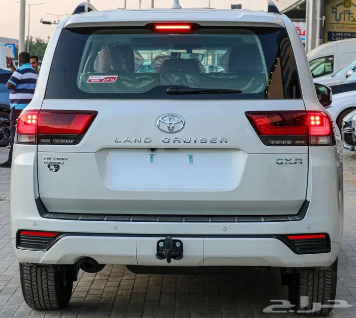 لاندكروزر GXR L2 موديل 2025 ديزل كاش واقساط باقل الاسعار 18