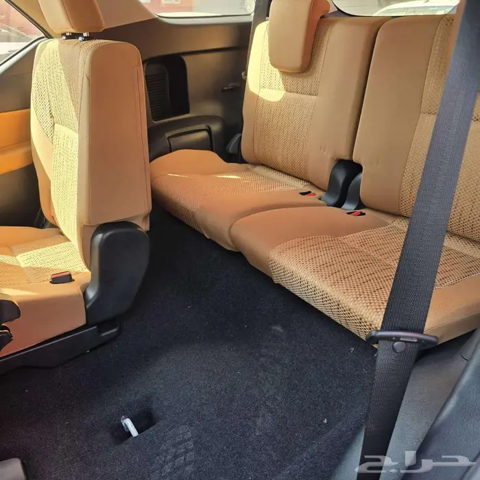 تويوتا فورتشنر GX2 بنزين بدون دبل موديل 2025 8