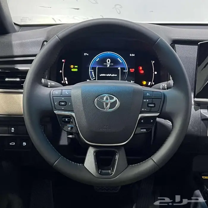 تويوتا كامري LE هايبرد بنزين تماتيك 2025 عرض خاص 9