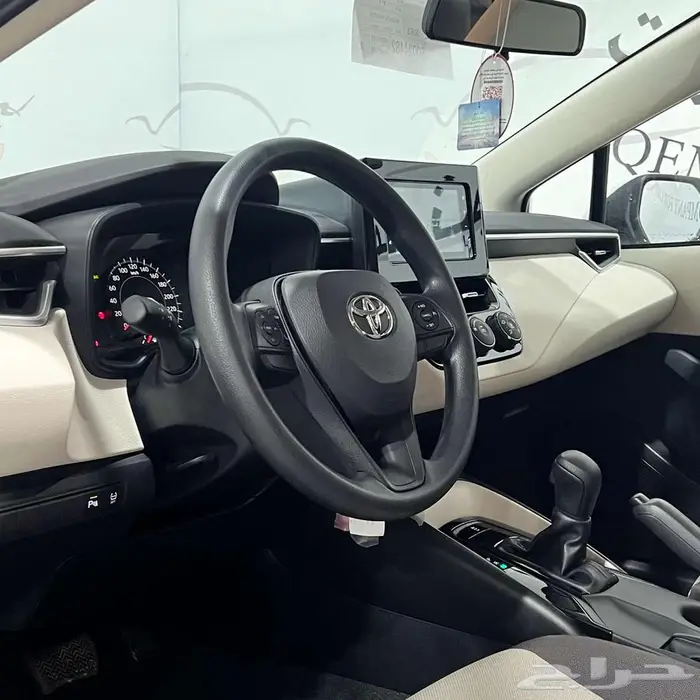 تويوتا كورولا XLi استاندر مطور جنوط بنزين تماتيك 2025 4