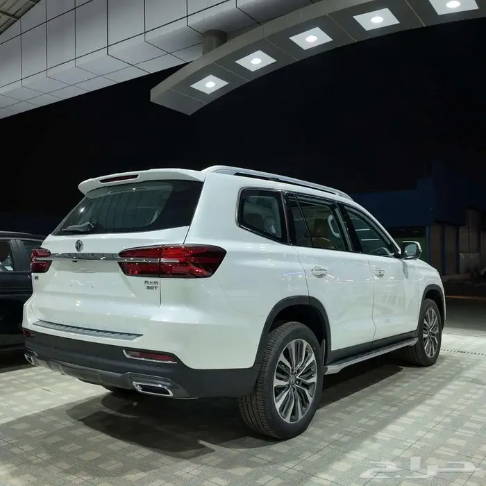 ام جي ار اكس 8 فل كامل دبل م2024 عائلية بسعر ممتاز 5