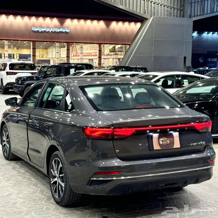 جيلي امجراند فل كامل لون رمادي 2023 6