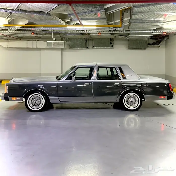 لنكولن تاون كار 1986 مخزن وكالة( مواصفات خاصة ) للبيع .إيجار 11