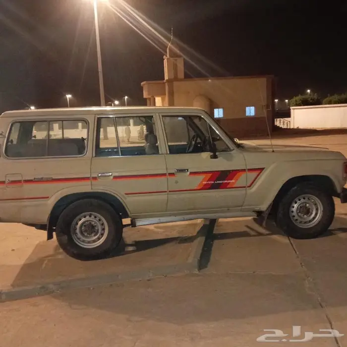 لاند كروزر 1983 3