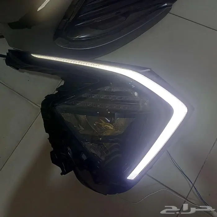 شمعه يمين كيا سبورتاج 2023 فل أصلي مستعمل 5