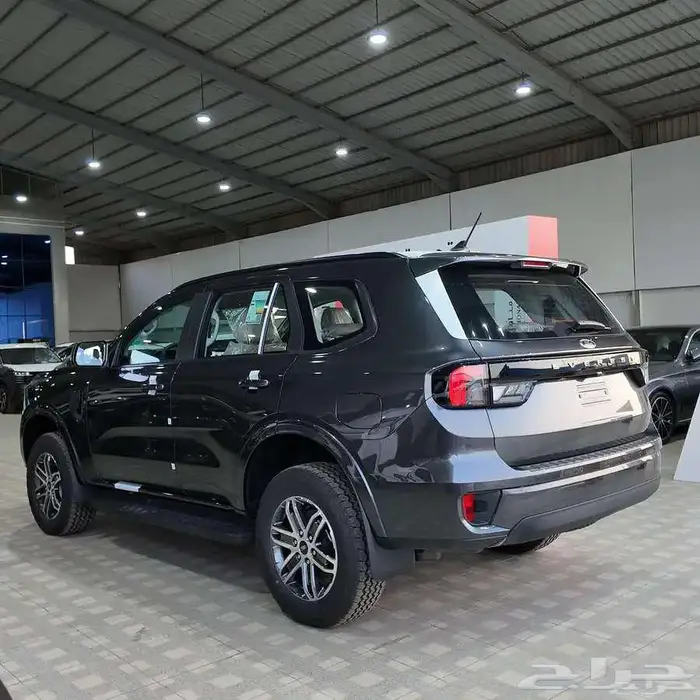 فورد ايفرست Xls بنزين دبل م2025 بأقوى الخصومات أسودورمادى 2