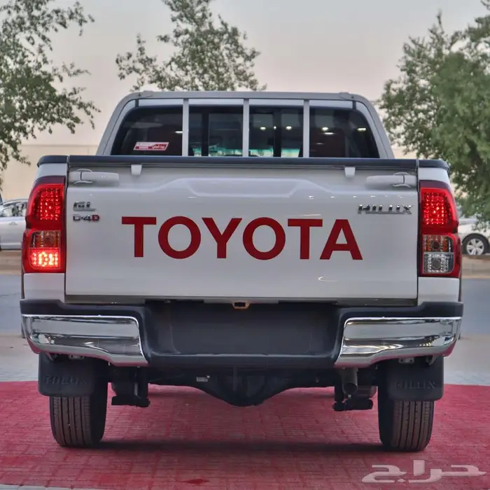 تويوتا هايلوكس 2025 ديزل (خذها ب اقل هاامش ربح) 2