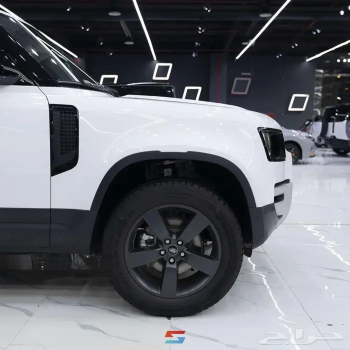 لاند روفر ديفندر SE 90 2024 7