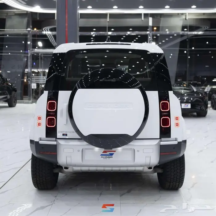 لاند روفر ديفندر SE 90 2024 3