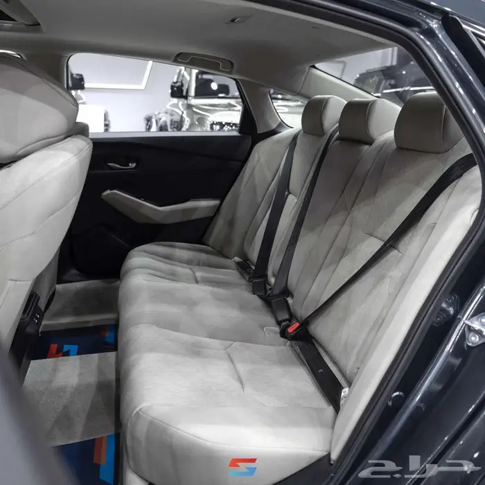 هوندا اكورد EX نص فل 2025 13