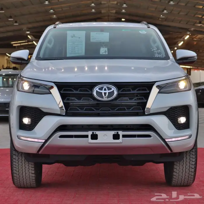 فورتشنر VX2 رادار و بدون رادار 2.8 ديزل 2024 سعودي 3