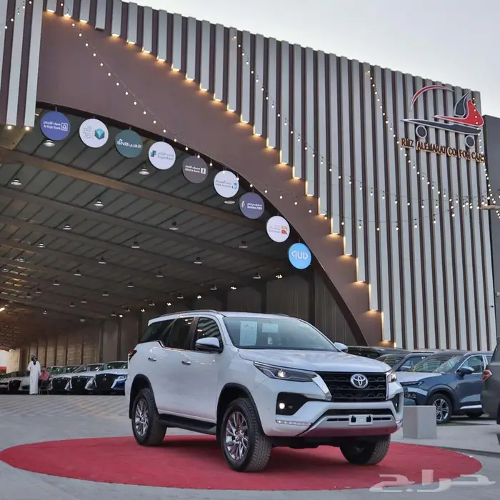 فورتشنر VX2 رادار و بدون رادار 2.8 ديزل 2024 سعودي 1