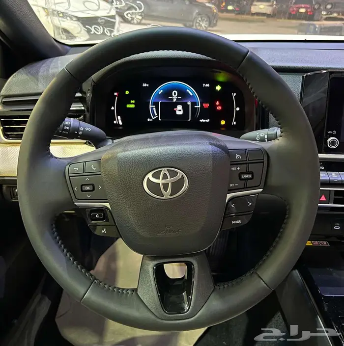 تويوتا كامري LE هايبرد 2025 اقل سعر اقساط او كاش 5