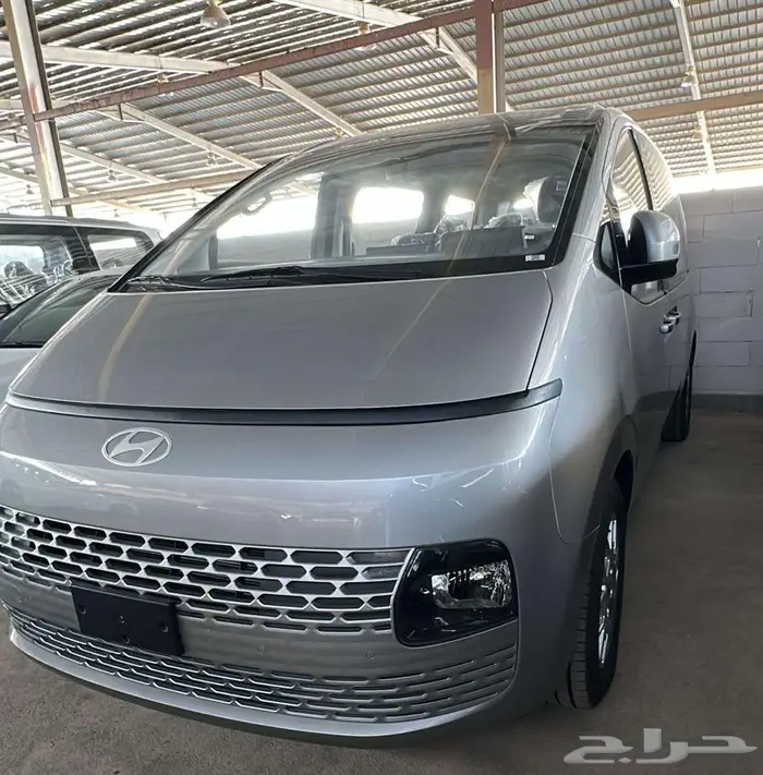 هيونداي _ ستاريا _(( 9 ركاب _ 11 راكب _ ديزل _ بنزين )_ 2026 7