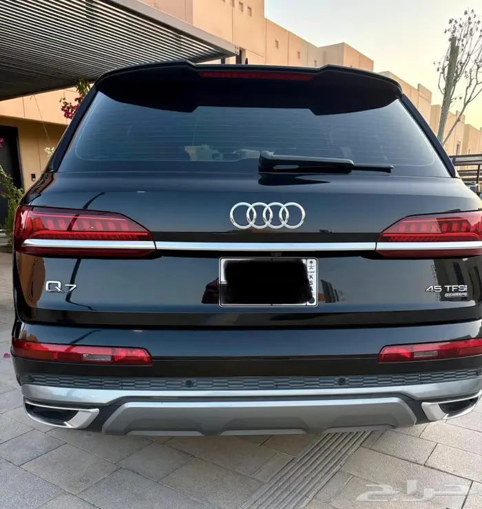 للبيع أودي Q7 موديل 2022 6