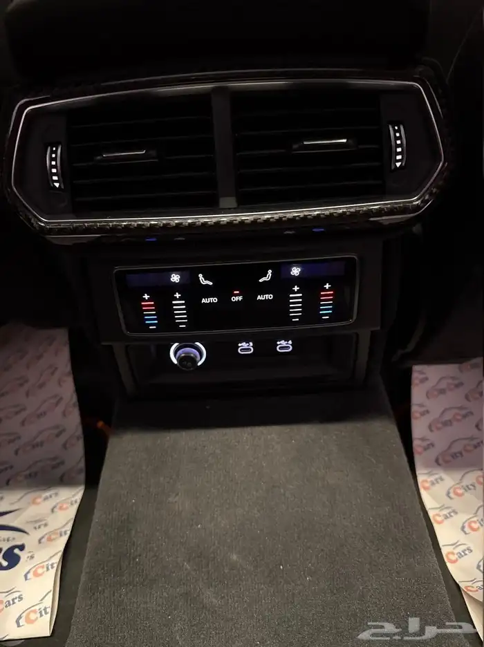 النوع لامبورغيني أوروس بيرفورمانتي الموديل2023 العداد 5000k 13