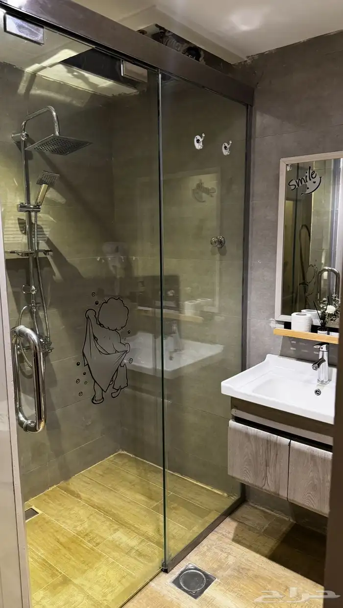 شاليهات للايجار نظام غرفه صاله مطبخ مسبح دوره مياه حوش 7